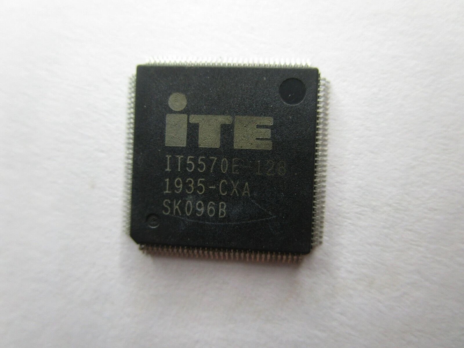 IT557OE-128